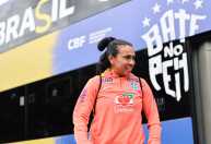 Pronta para jogar? Marta ‘desvia’ de pergunta sobre condição física