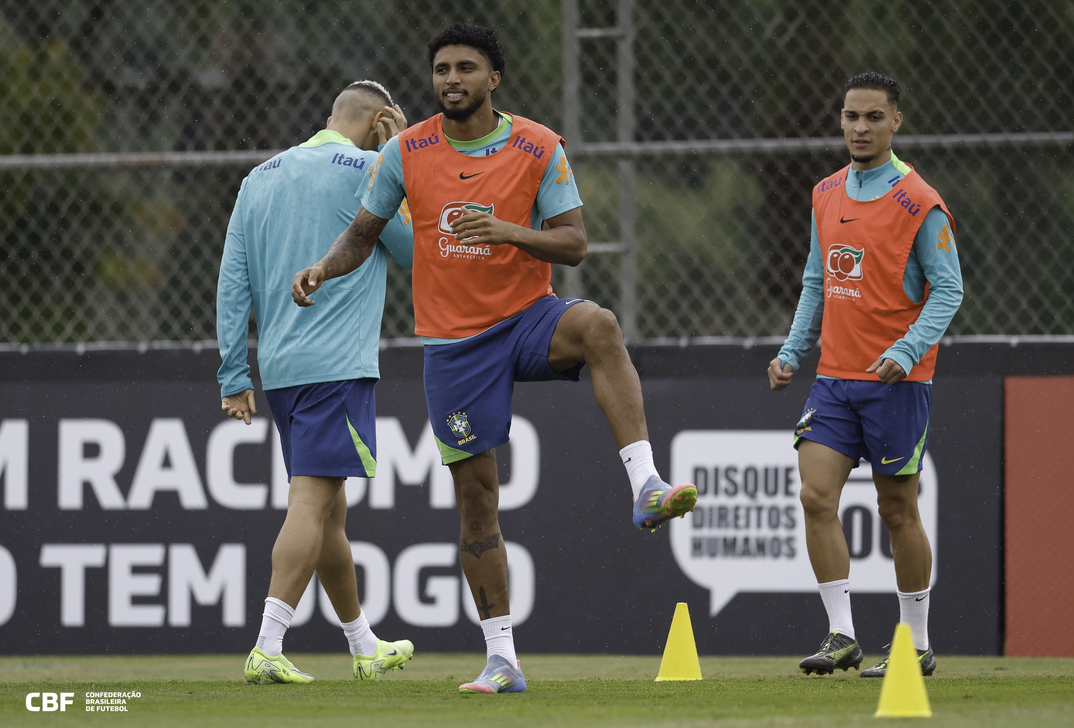 Convocado por Ancelotti, Éderson está perto de reforçar gigante europeu