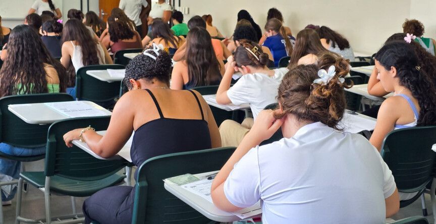 UFMG prorroga prazo de isenção da taxa de inscrição para o Seriado