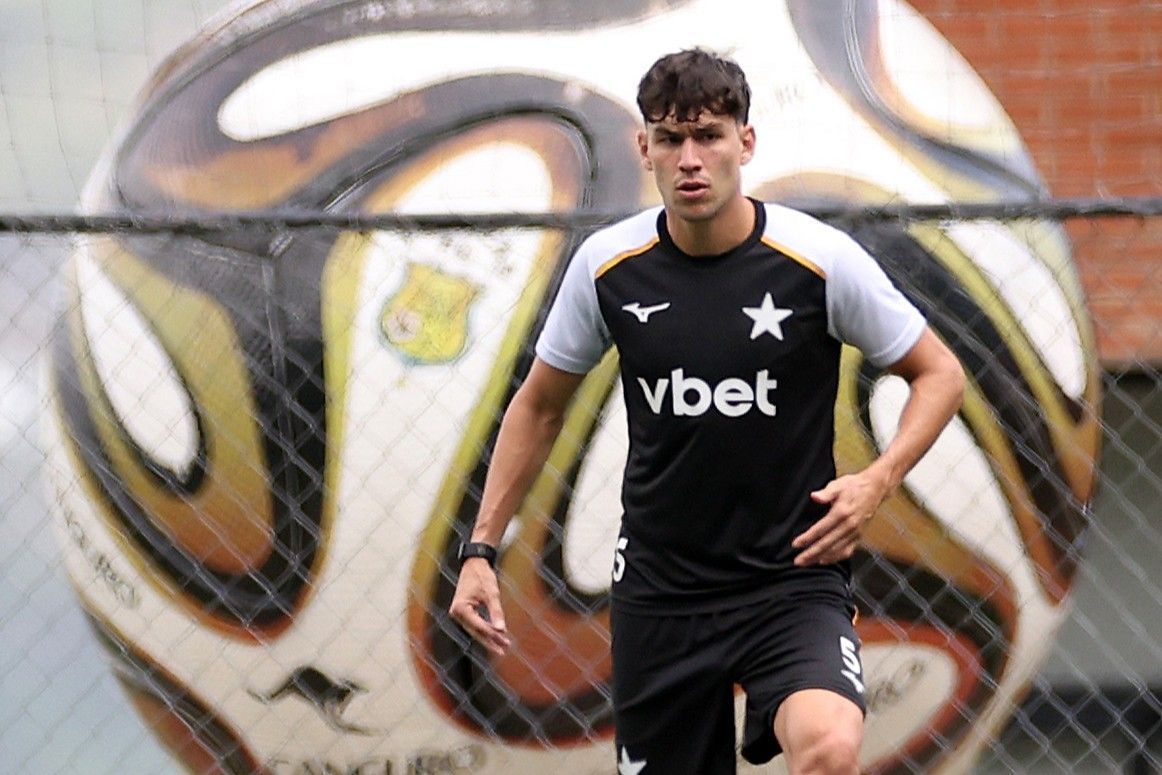 São Paulo e Botafogo negociam troca de jogadores; saiba detalhes