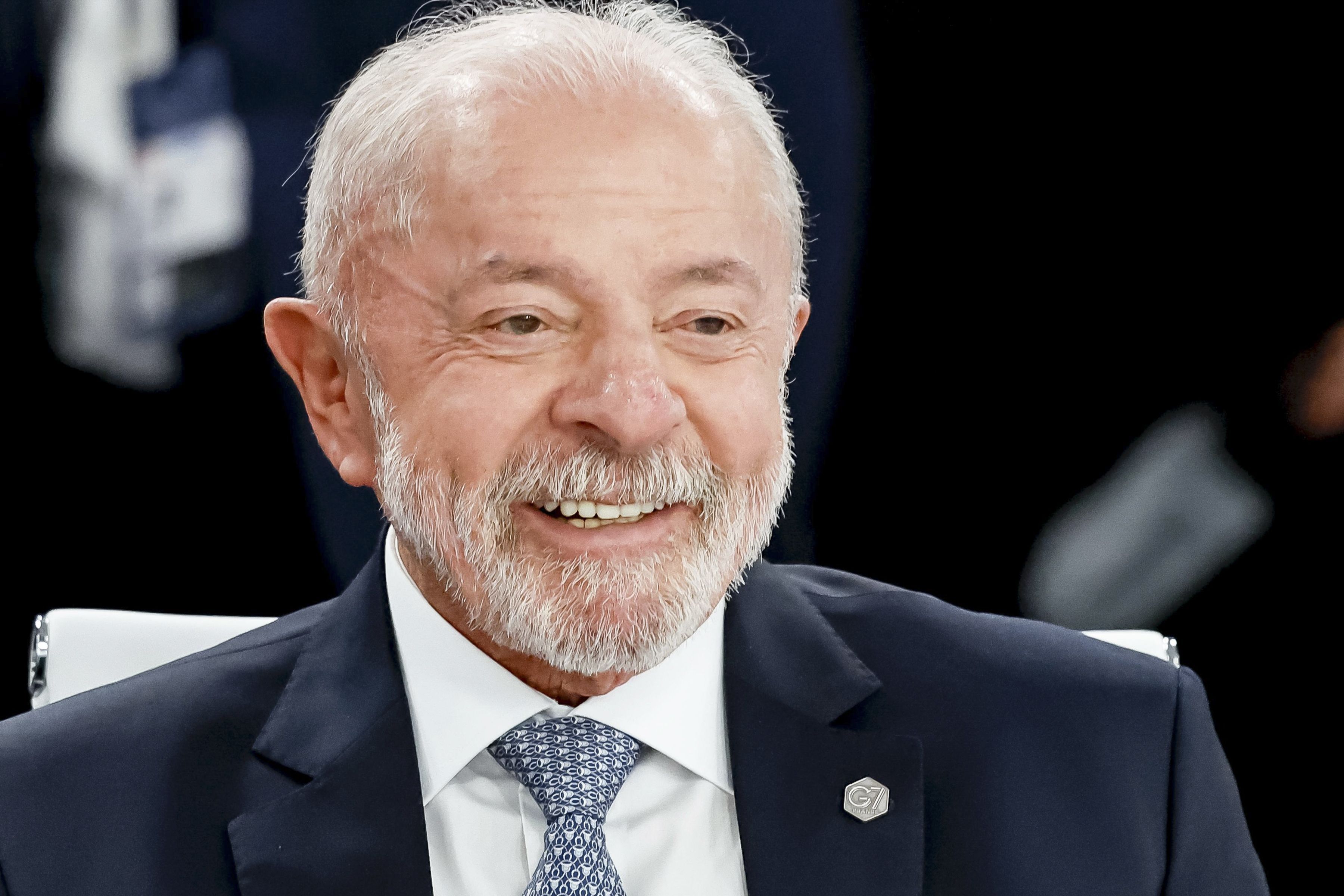 Sem palanque em MG, Lula faz passagem rápida pelo estado