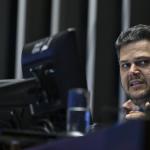 Alcolumbre cancela sessão do Congresso após impasse com governo sobre vetos