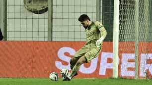 Goleiro do América comemora estreia na Série B, mas lamenta nova derrota