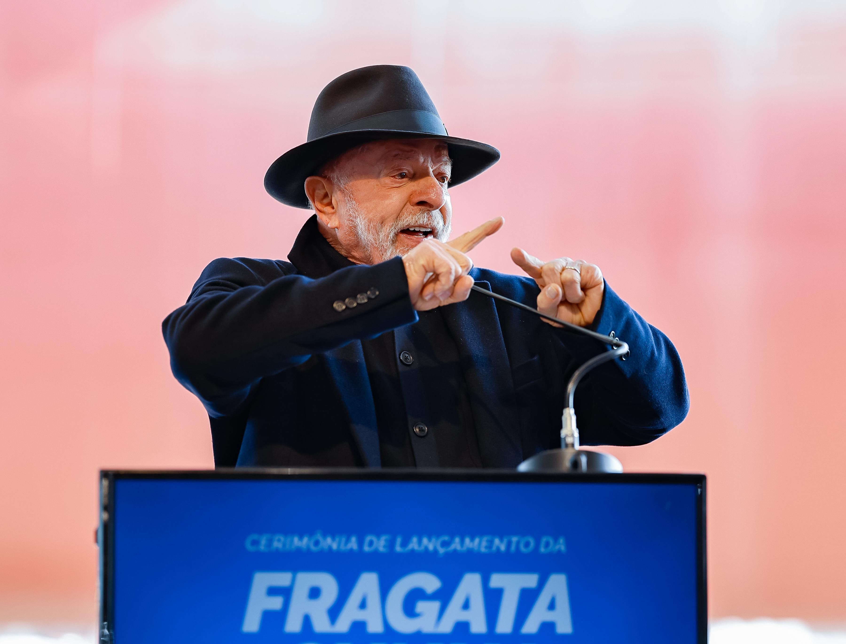 Lula dispara contra Jorginho Mello: 'Qual é a qualidade da massa encefálica que ele tem?'