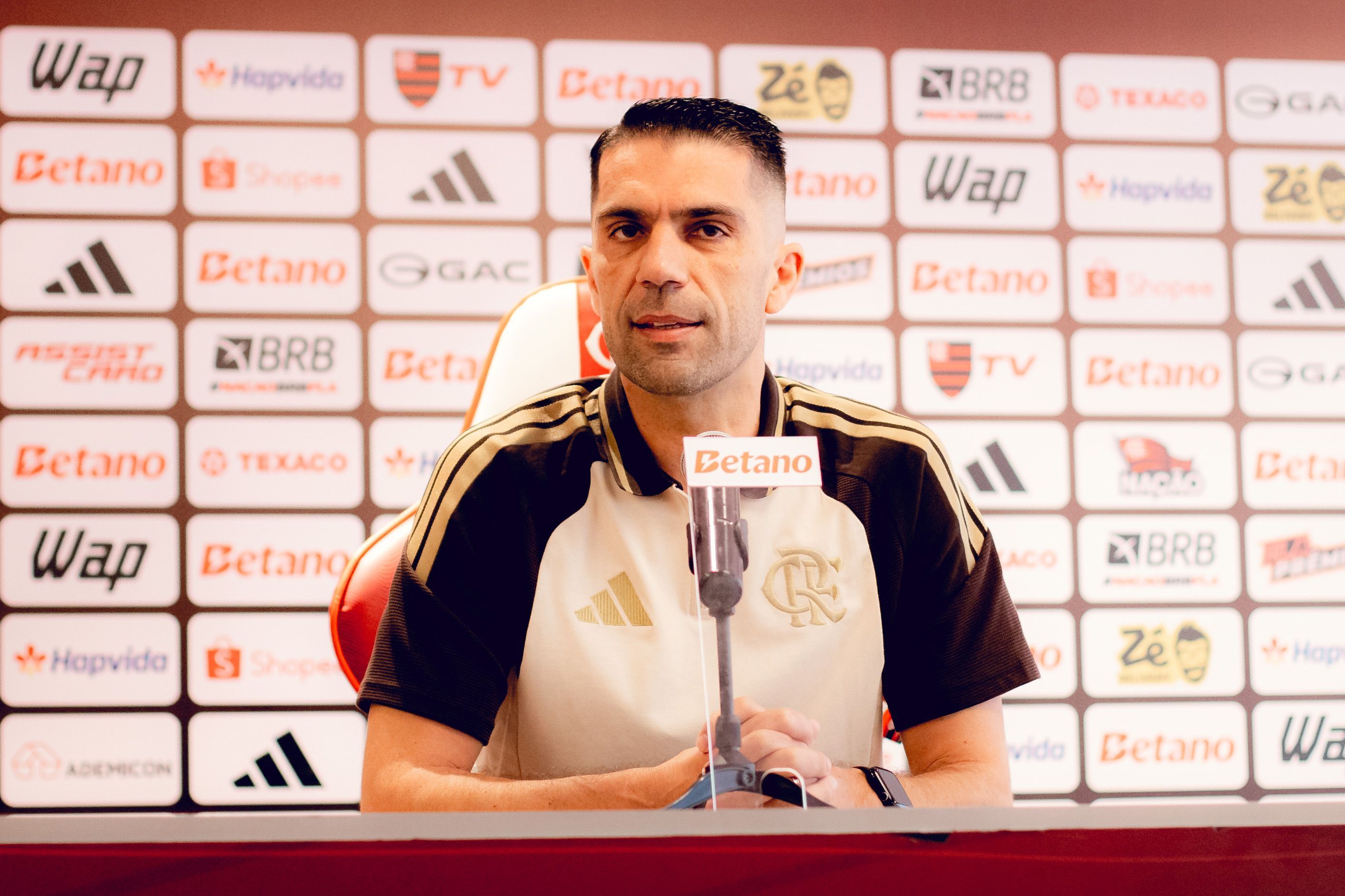 Vinícius Júnior e Lucas Paquetá: diretor da base do Flamengo explica trabalho