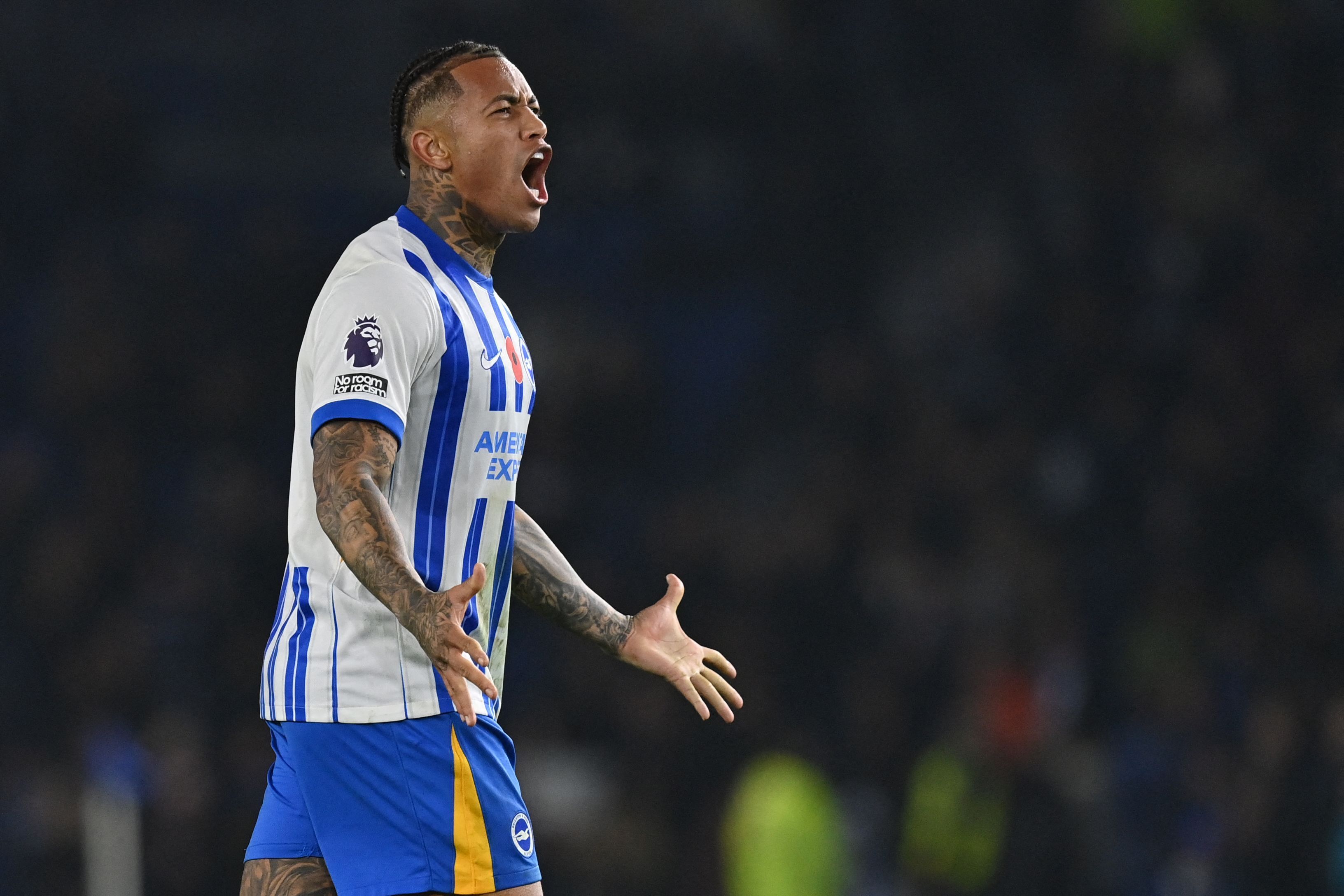 Alvo do Cruzeiro, zagueiro de clube da Premier League descarta jogar no Atlético