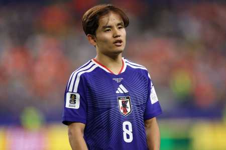 Takefusa Kubo durante jogo contra a Holanda