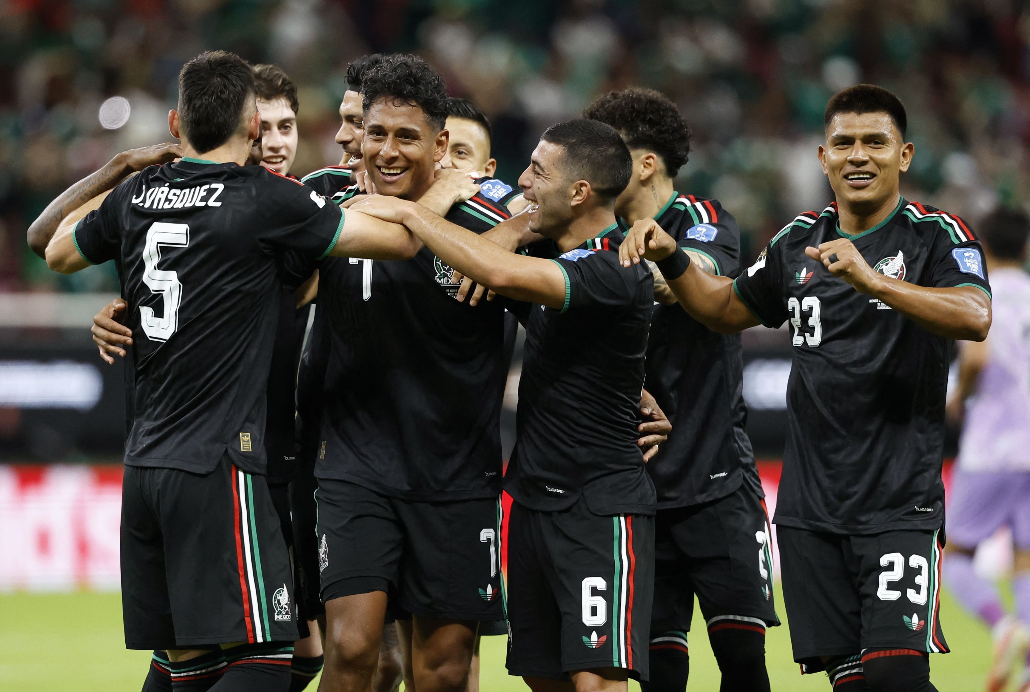 Com gol inusitado, México vence Coreia do Sul e garante classificação na Copa