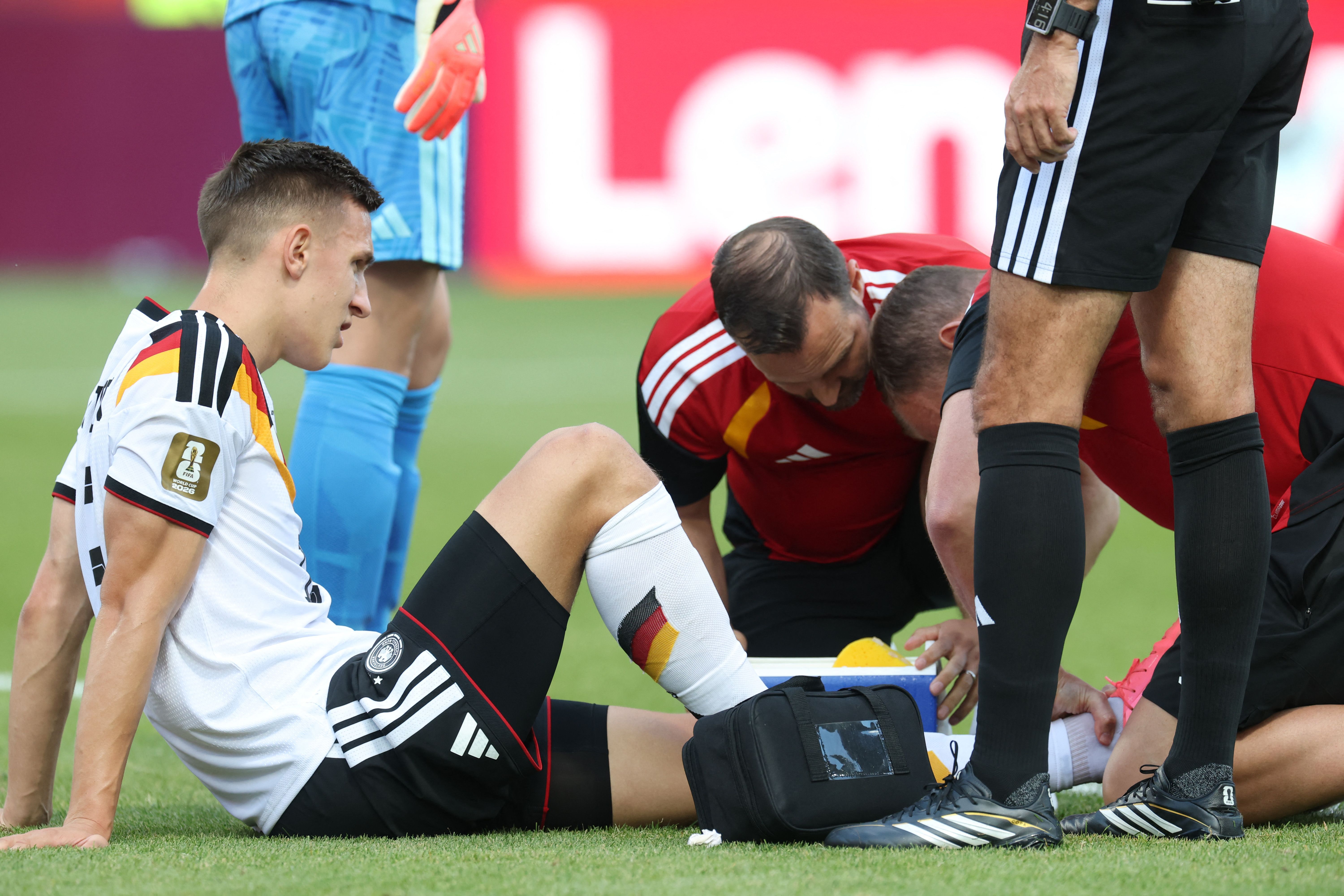 Titular da Alemanha tem suspeita de lesão e pode dar adeus à Copa do Mundo