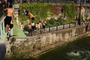 Onda de calor de 35°C atinge cerca de 150 milhões de pessoas na Europa nesta sexta-feira (26)