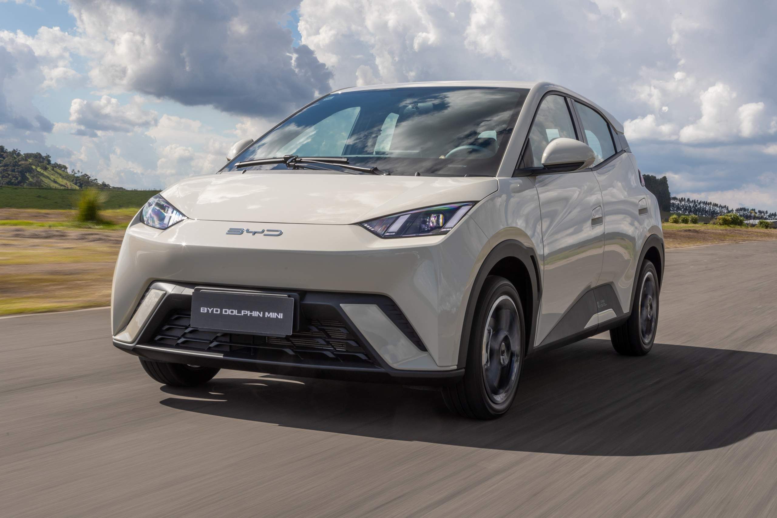 BYD Dolphin Mini vende mais que Volkswagen Tera em maio; veja o ranking