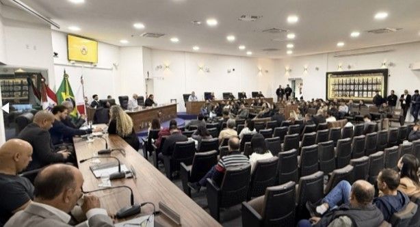 Câmara de Brumadinho rejeita denúncia do MP contra prefeito Gabriel Parreiras