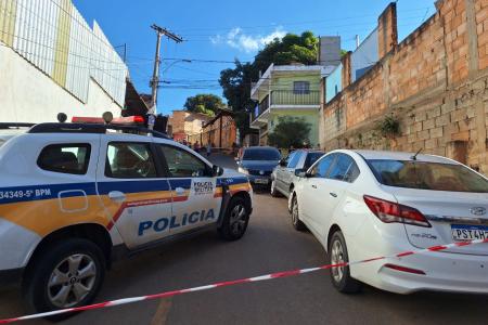 Homem é executado a tiros dentro de carro no bairro Nova Gameleira, em BH