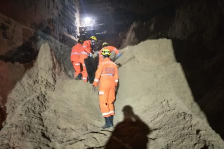 Trabalhador morre após cair dentro de silo de fábrica em Ribeirão das Neves