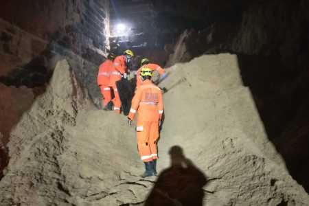 Trabalhador morre após cair dentro de silo de fábrica em Ribeirão das Neves