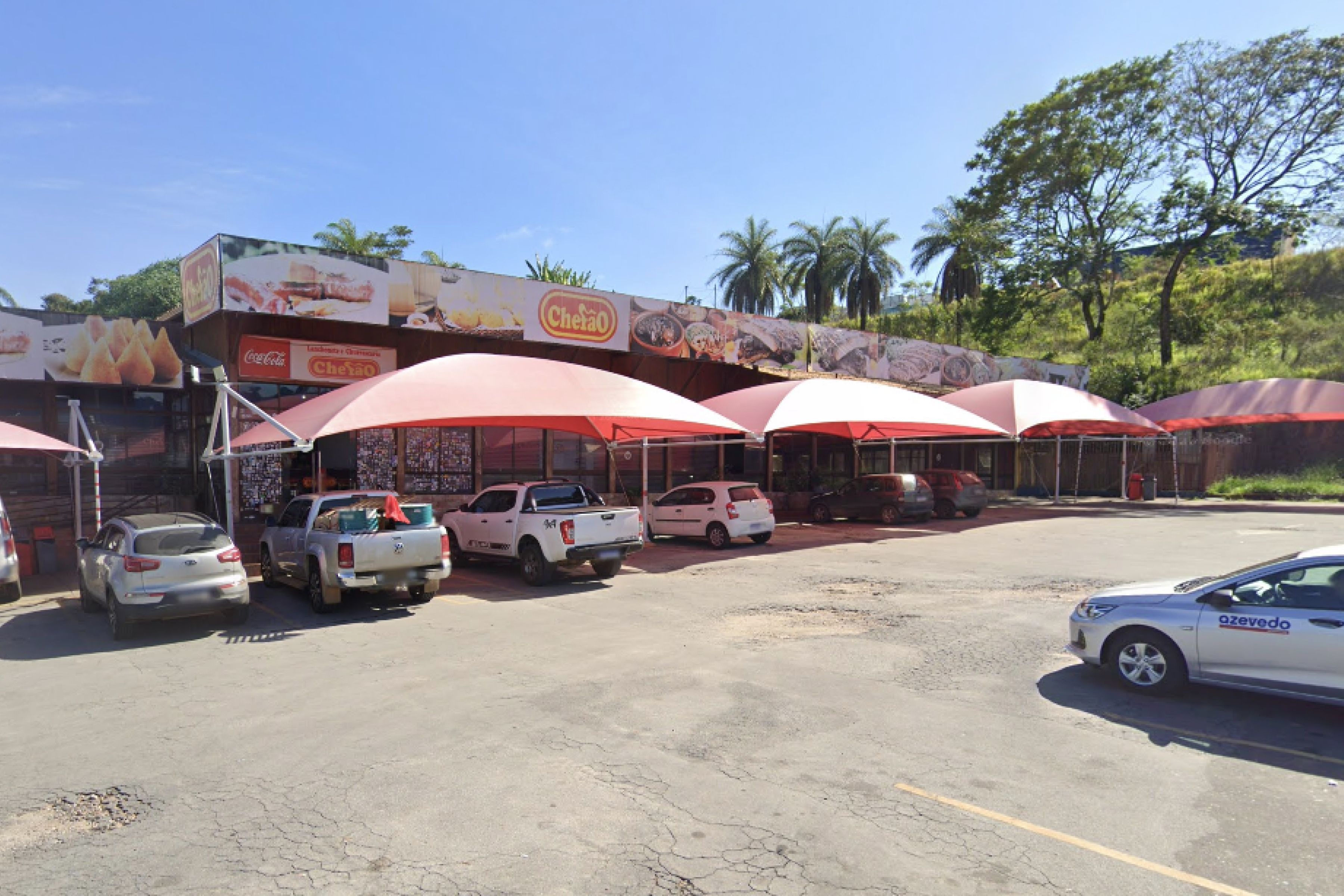 Mulher morre após comer escondidinho de camarão em restaurante na BR-040