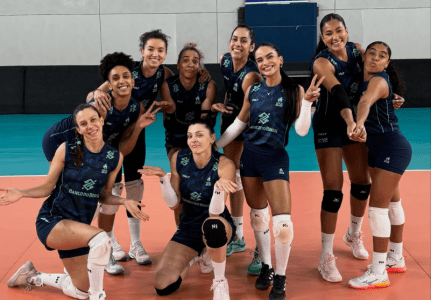Treino da Seleção Brasilera de Vôlei antes da VNL