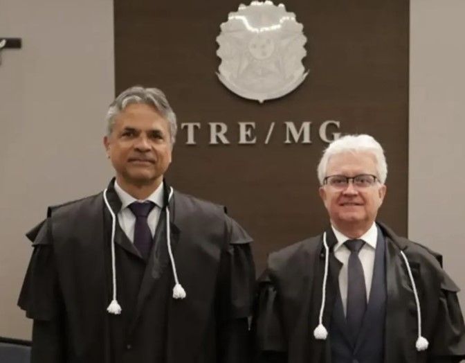 TRE-MG empossou novo presidente em evento nesta segunda-feira (8)