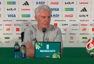 Comentarista detona treinador do África do Sul após derrota na estreia da Copa