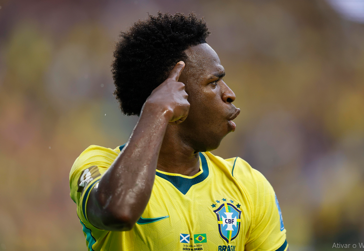 Após brilhar contra Escócia, Vini Jr. celebra boa fase com a Seleção Brasileira