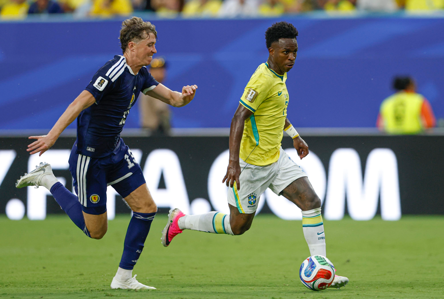 Vinícius Jr. rasga elogios a Ancelotti e destaca evolução do Brasil na Copa