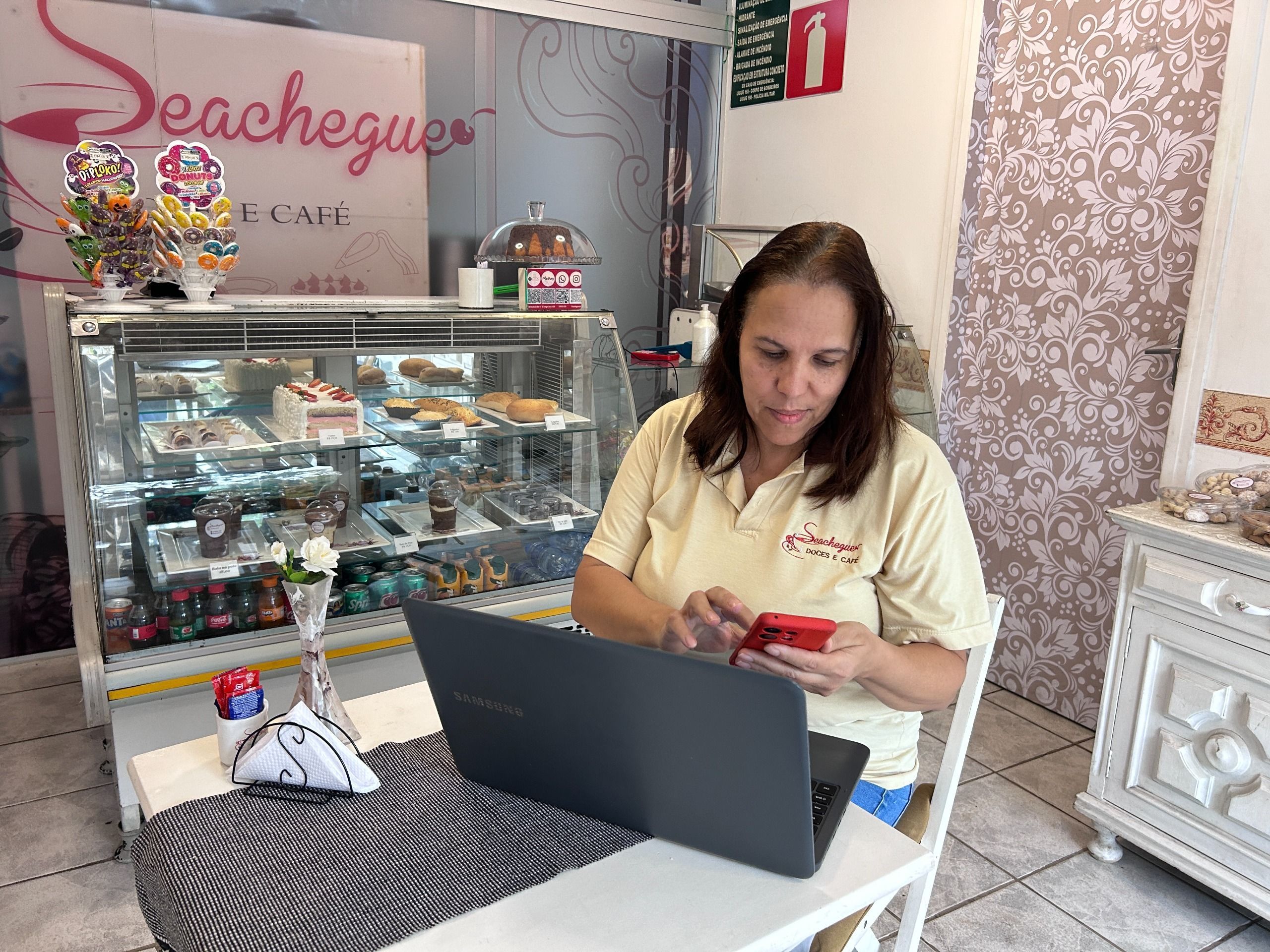 A confeiteira Célia Soares