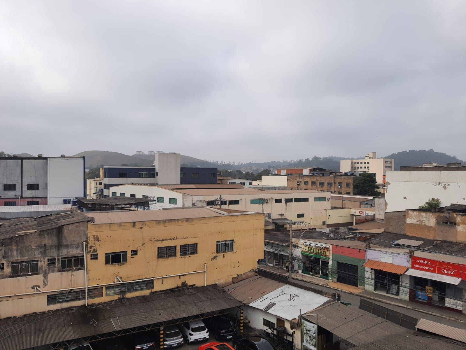 Frente fria pode provocar tempestades, granizo e ventos de até 70 km/h em Ipatinga nesta sexta
