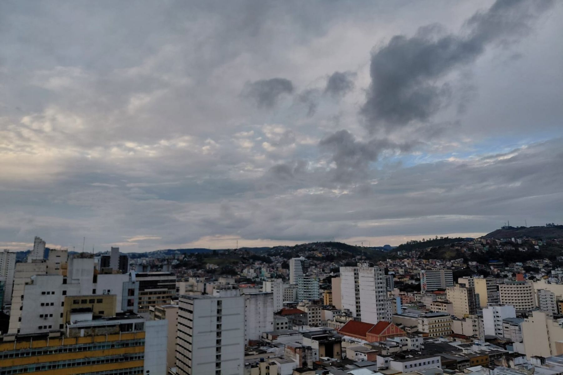 Fim de semana deve ter temperaturas estáveis em Juiz de Fora e região