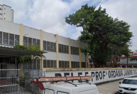 Aluno é obrigado a ficar nu por suspeita de portar cigarro eletrônico em escola da Grande SP