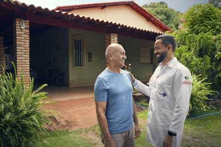 Agora Tem Especialistas reduz espera por atendimento e muda milhões de histórias em todo o país