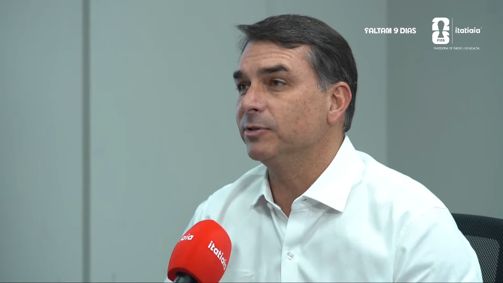 Flávio Bolsonaro diz que espera construir ‘frente ampla’ da direita em Minas