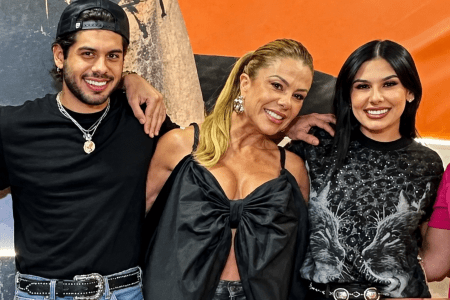 Zé Felipe, Poliana Rocha e Ana Castela