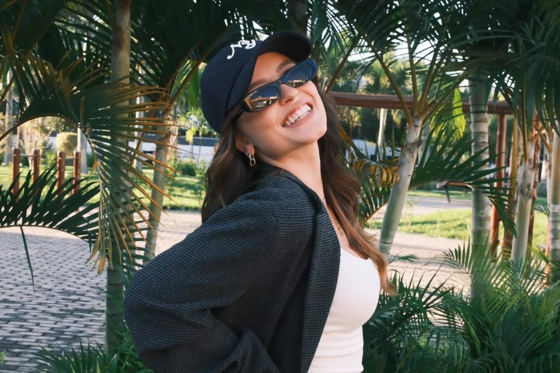 Larissa Manoela detalha cirurgia e reforça desejo de ser mãe: 'Maior sonho'