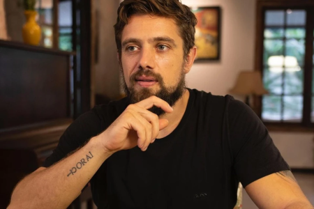 Rafael Cardoso explicou motivo de internação em clínica de reabilitação