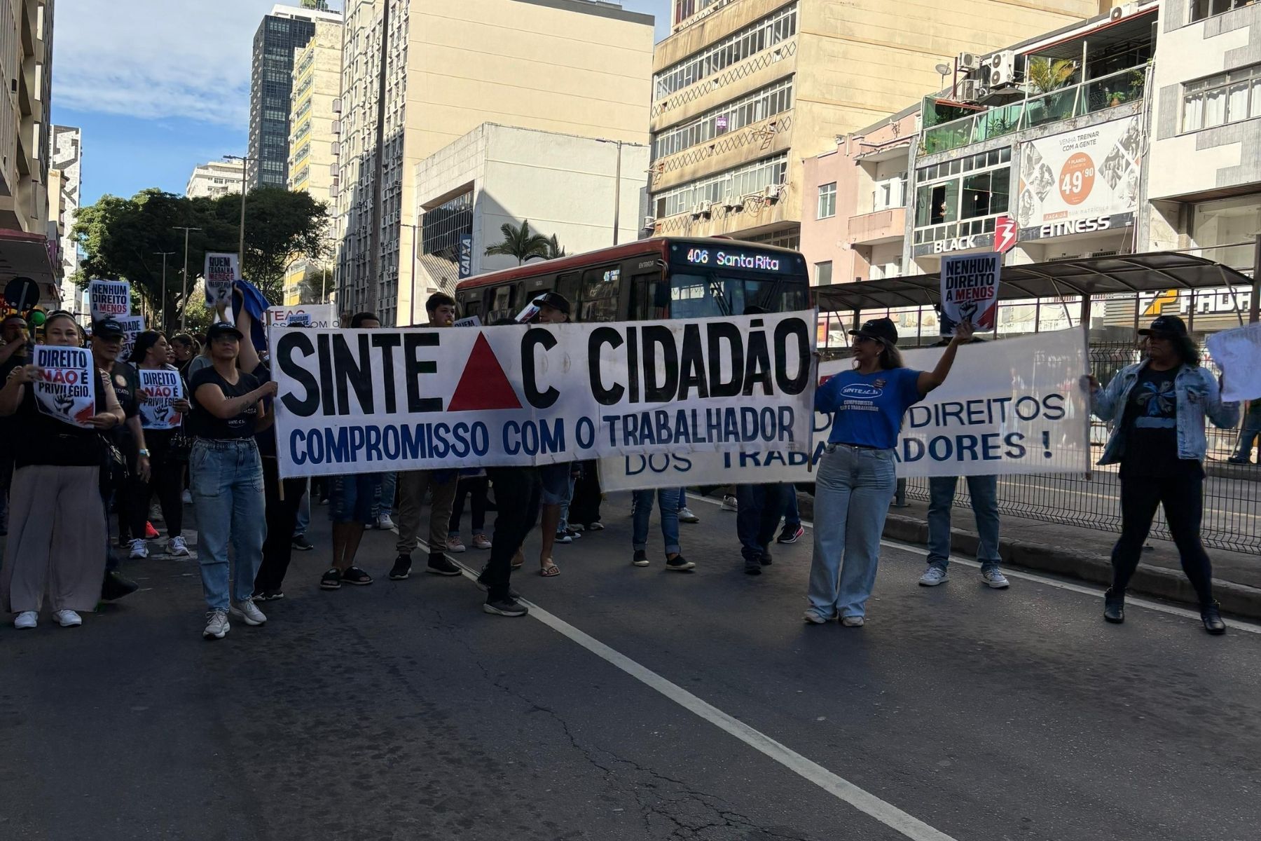 Seguem manifestações de trabalhadores terceirizados da Prefeitura de Juiz de Fora