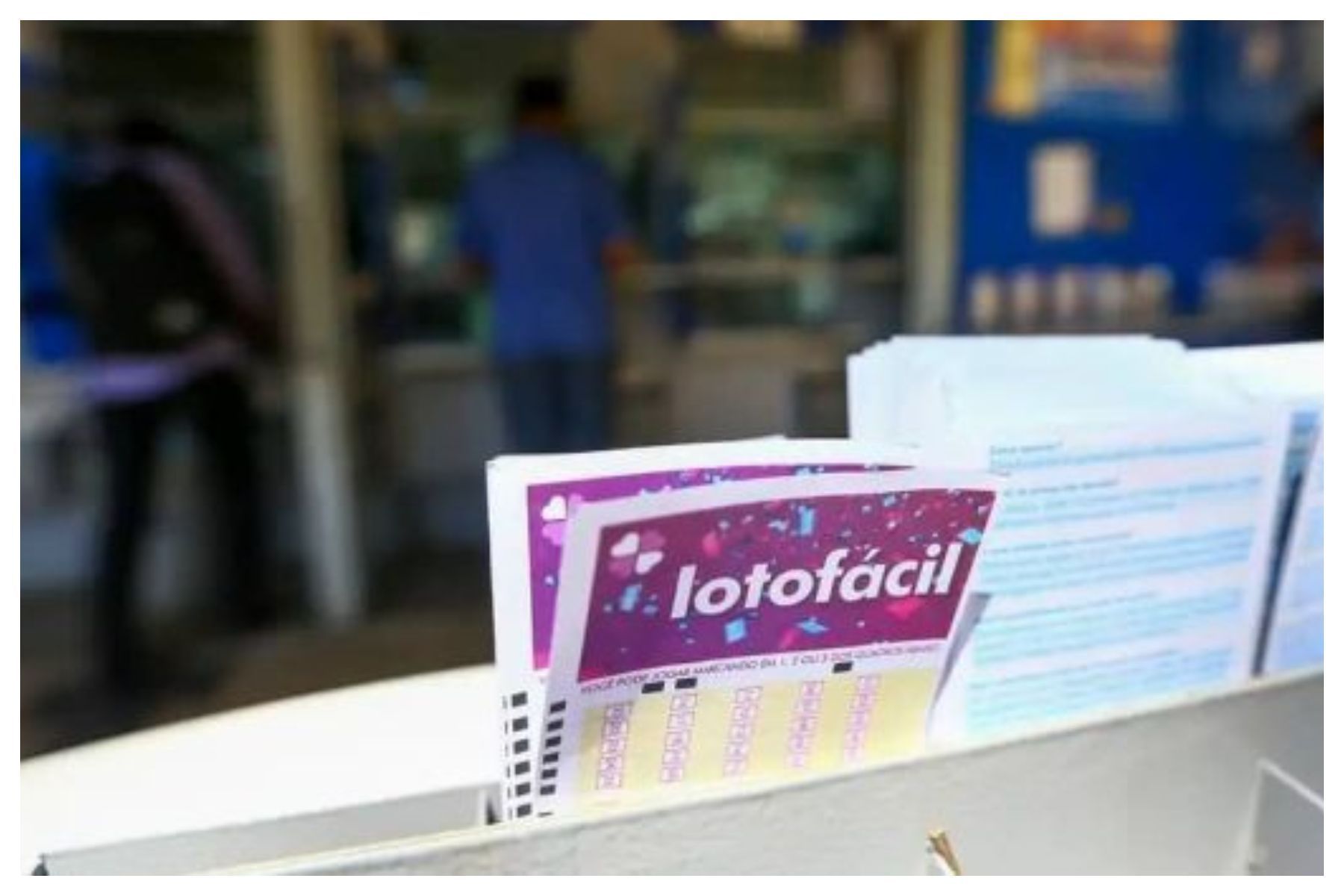 Lotofácil sorteia R$ 8 milhões no concurso 3710 neste sábado (13)