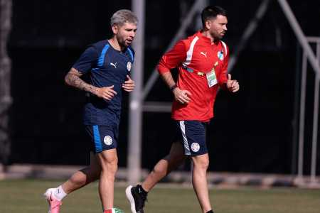 Julio Enciso faz treinos específicos às vésperas da Copa do Mundo