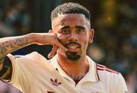 Fora da Copa, Gabriel Jesus tem números expressivos pela Seleção; veja