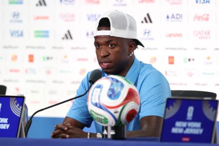 Vini Júnior em entrevista pela Seleção Brasileira