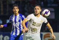 Avaí goleia Chapecoense e sai em vantagem na final da Copa Sul-Sudeste