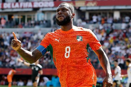 Franck Kessie comemora gol da Costa do Marfim sobre a Alemanha • Reprodução/X Fifa