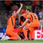 Entenda por que Gakpo se emocionou ao marcar gol da Holanda contra Marrocos