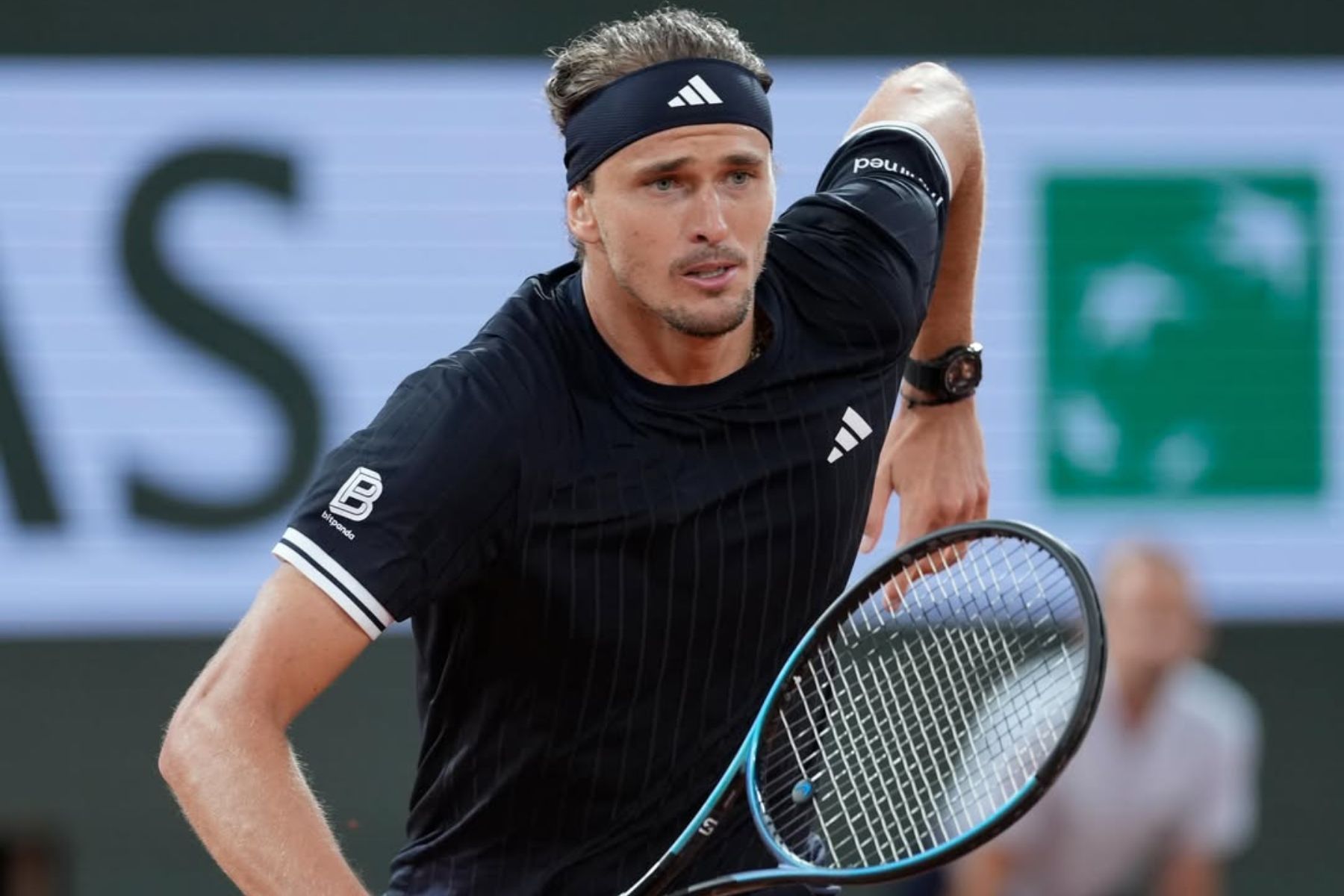 Zverev despacha 'sensação' de Roland Garros, vai à semi e pode enfrentar João Fonseca