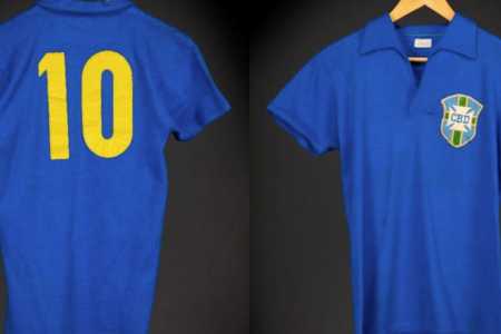 Camisa usada por Pelé na final do Mundial de 1958