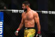Prospecto brasileiro do UFC terá ex-campeão pela frente em luta que vale vaga no top-5