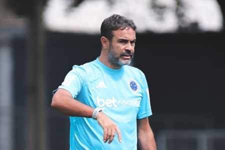 Sem espaço, dupla pode deixar o Cruzeiro na janela; veja lista de possíveis saídas
