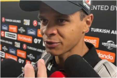 Douglas Santos, lateral da Seleção Brasileira