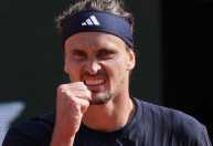 Zverev vence batalha contra Cobolli, quebra ‘maldição’ e é campeão de Roland Garros