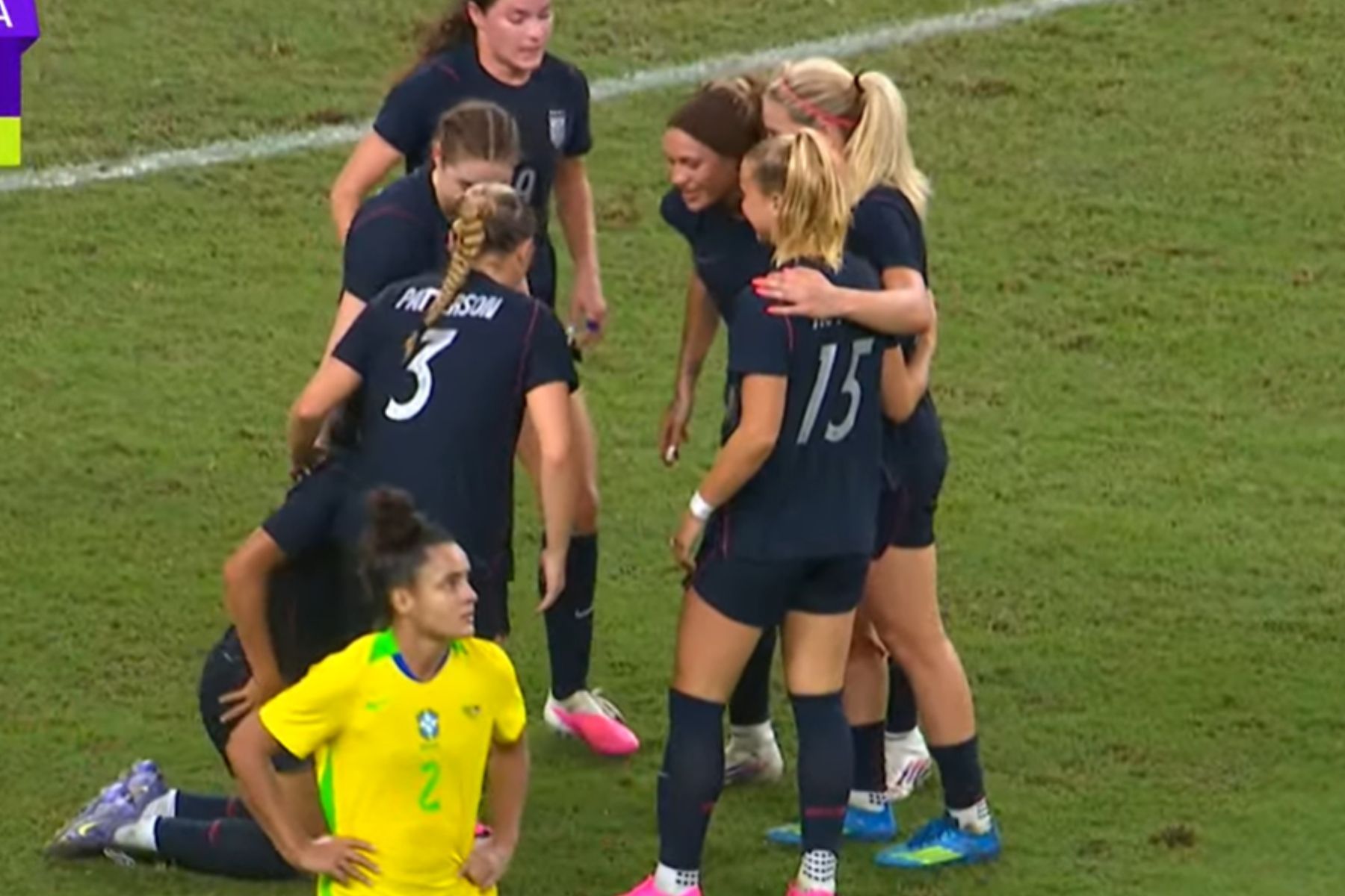 Em retorno de Marta, Brasil perde para os Estados Unidos em amistoso feminino