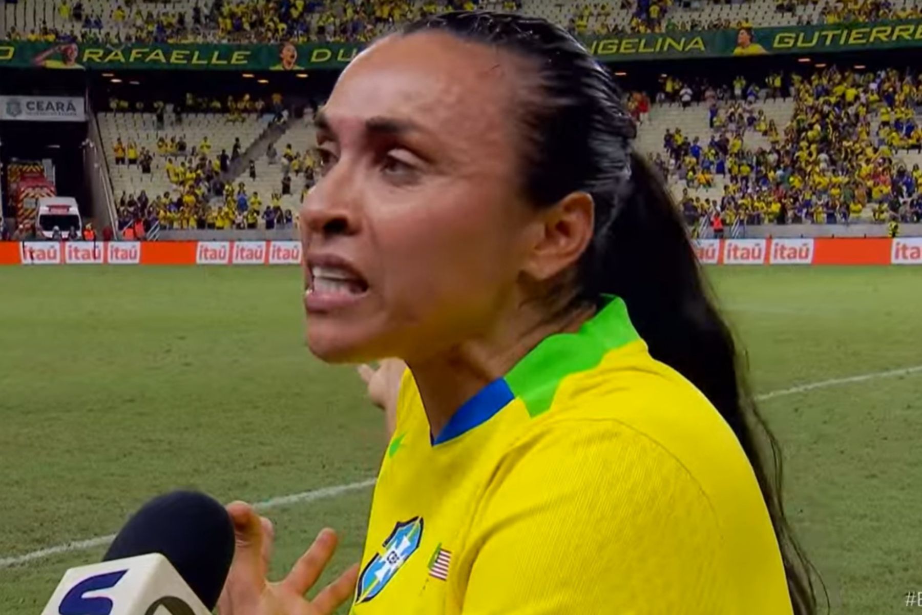 Marta sobe o tom e detona arbitragem em Brasil x Estados Unidos: ‘Palhaçada’
